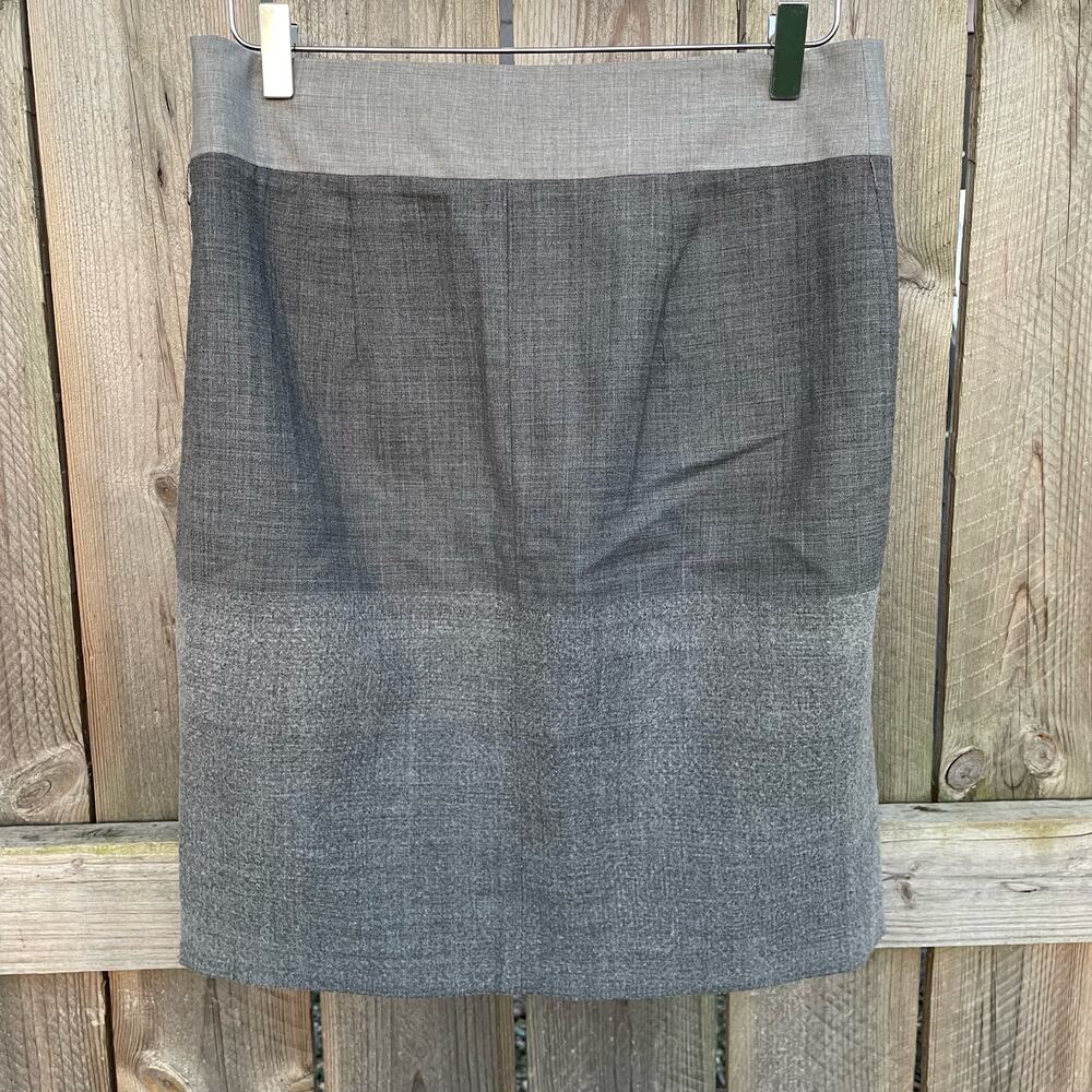 Gunex Women's Straight Pencil Skirt Pull on Pleated Back Gray Size 6